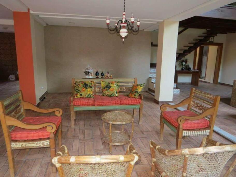 Refugio D'ajuda 5 Quartos, 4 *